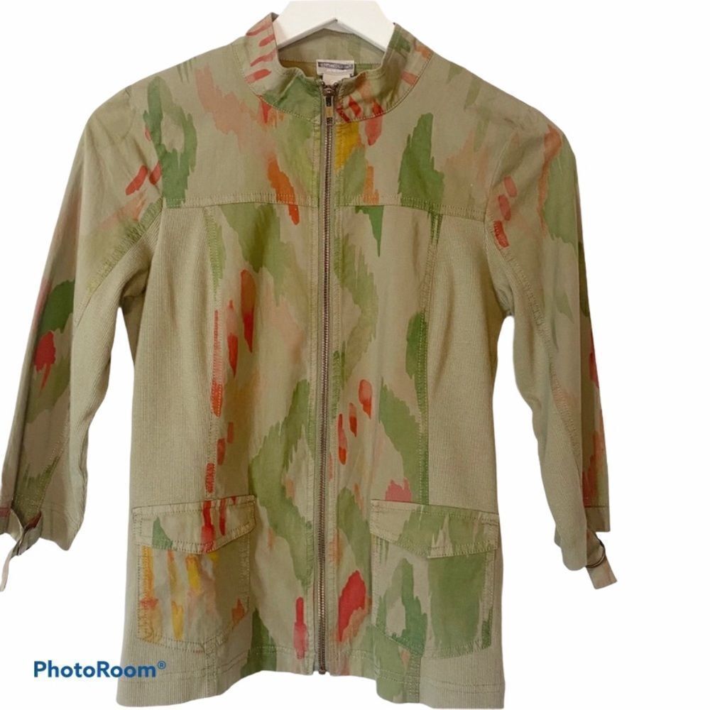 Chico’s Zenergy Zip Up Shirt Jacket 00P 3/4 Sleeve Olive Green Abstract Artsy